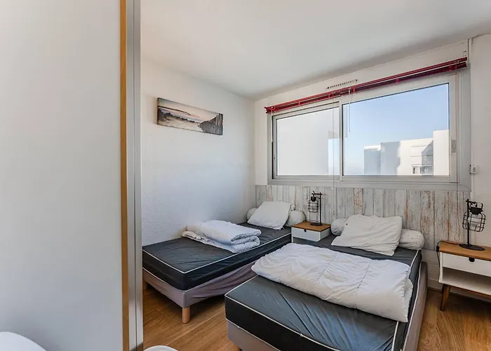 Aiguillon: T3 Avec Balcons Et Parking - Fr-1-433-147 Lejlighed *